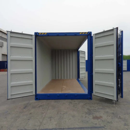 High Cube Open Side Container mit geöffneten Türen, Blick in den leeren Innenraum.