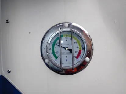Temperaturanzeige an einem Tankcontainer