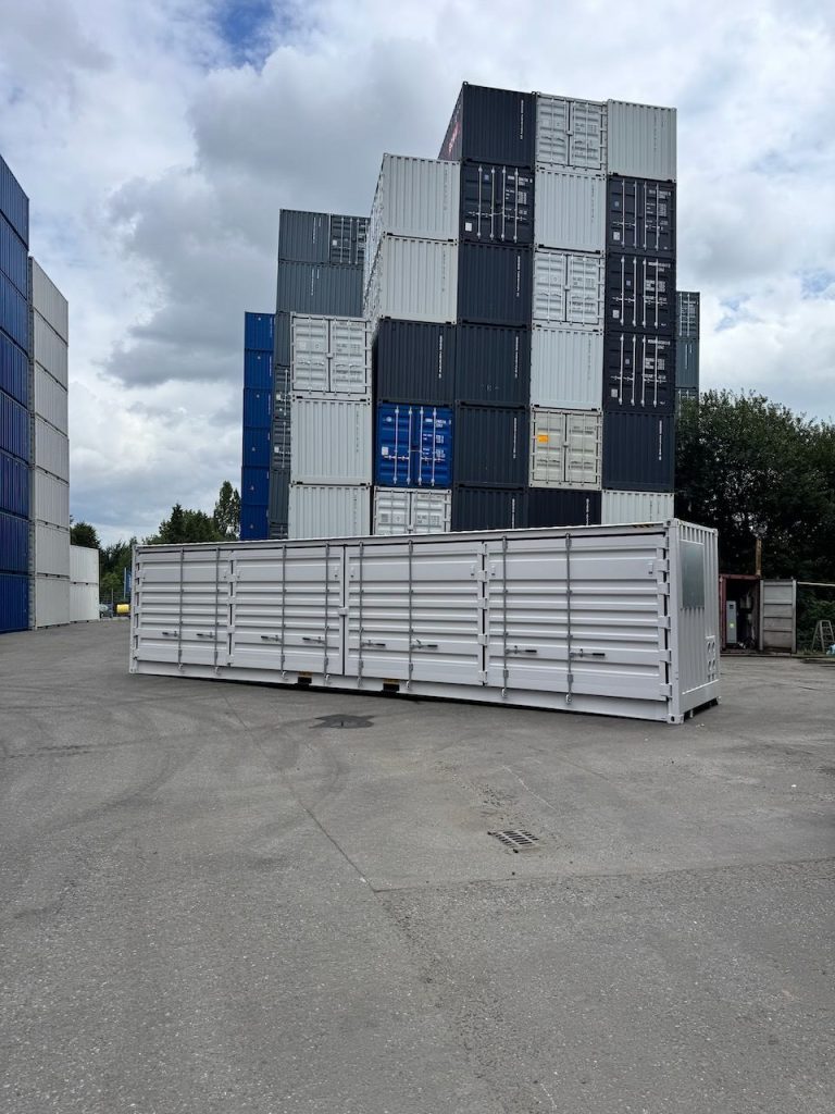 Umgebauter 40 Fuß High Cube Open Side Container, Außenansicht