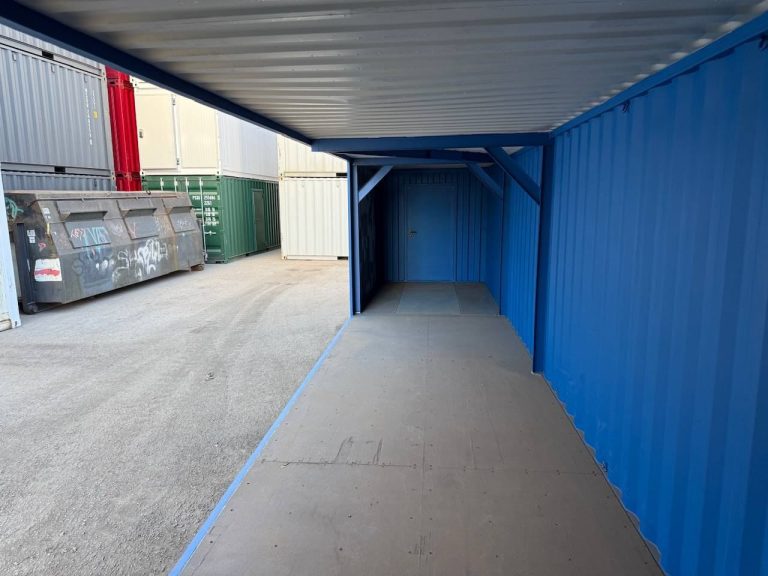 Durchblick durch den Container mit offener Seite